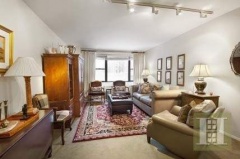 Property APARTMENT in Upper West Side (ZPOC-T2834760)